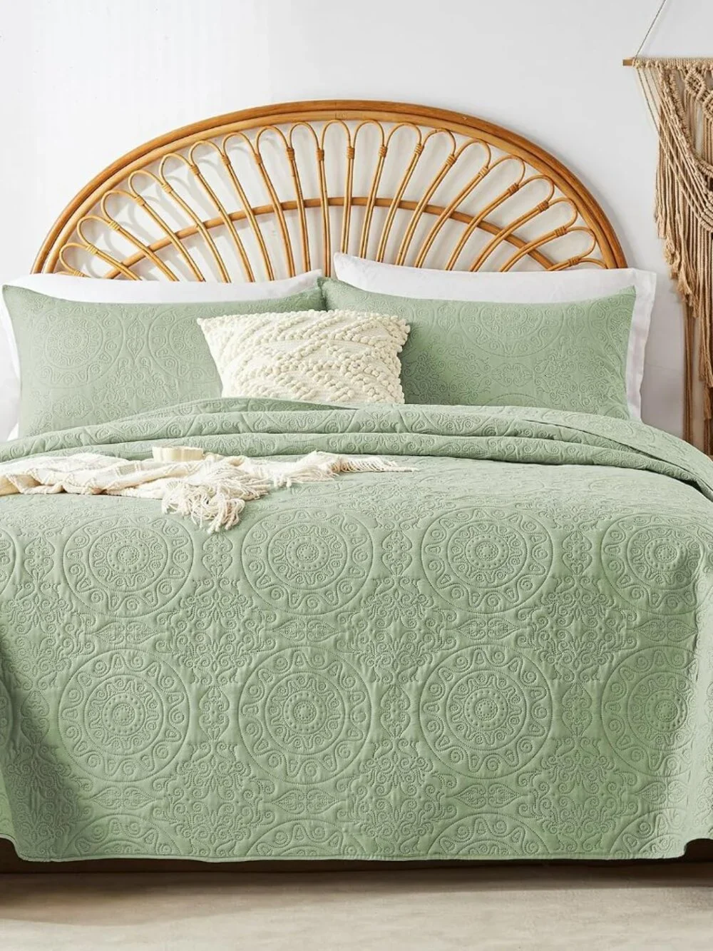 Sage Green Quilt Set - 3-Piece Reversible Bedspread